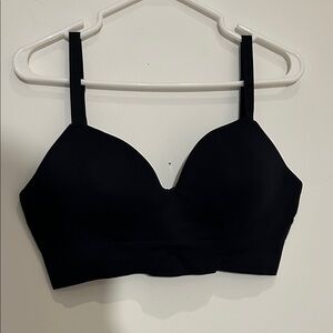Black bra ( integrated pad)